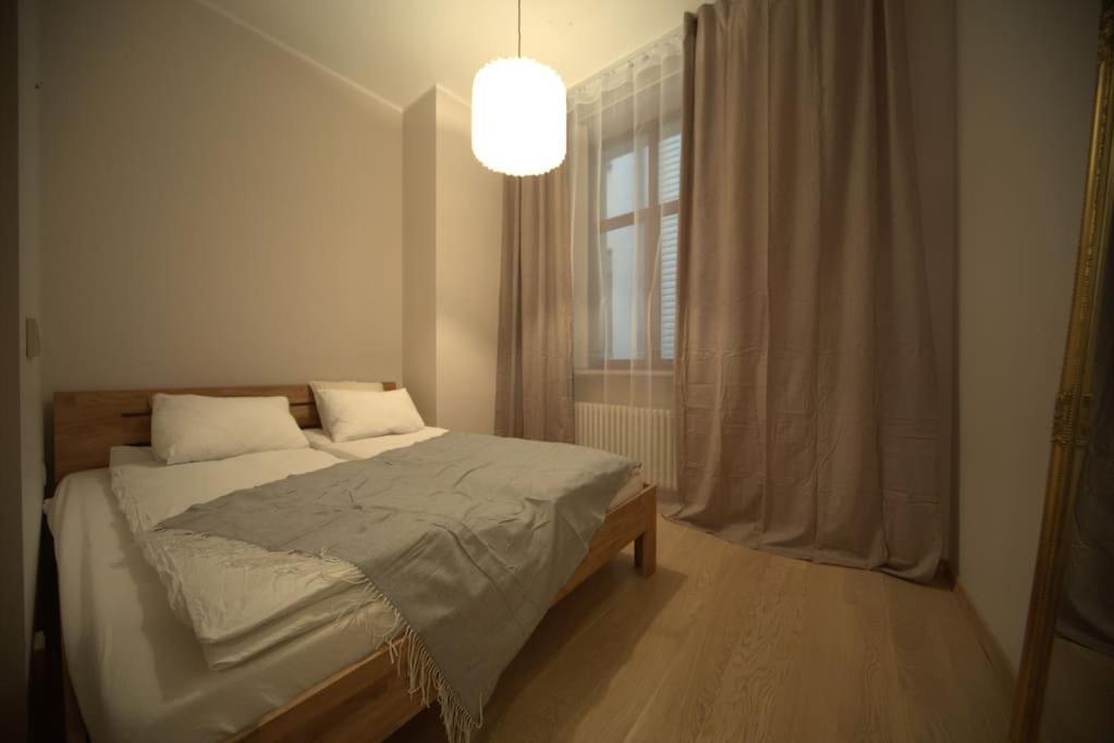 3 Bedroom Apartment In The Old/T リガ エクステリア 写真